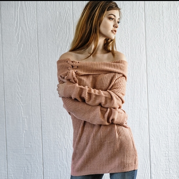 HP Off Shoulder Sweater - Picture 4 of 7
